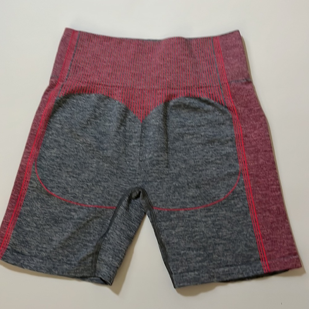 Hyper Amplify Shorts In Charcoal Marl & Coral - image 2